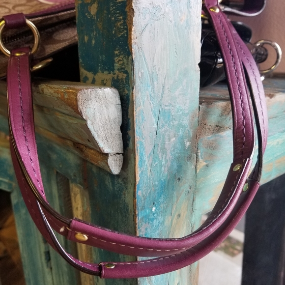 Coach Heritage Stripe Tote 12358 Berry - Picture 5 of 6